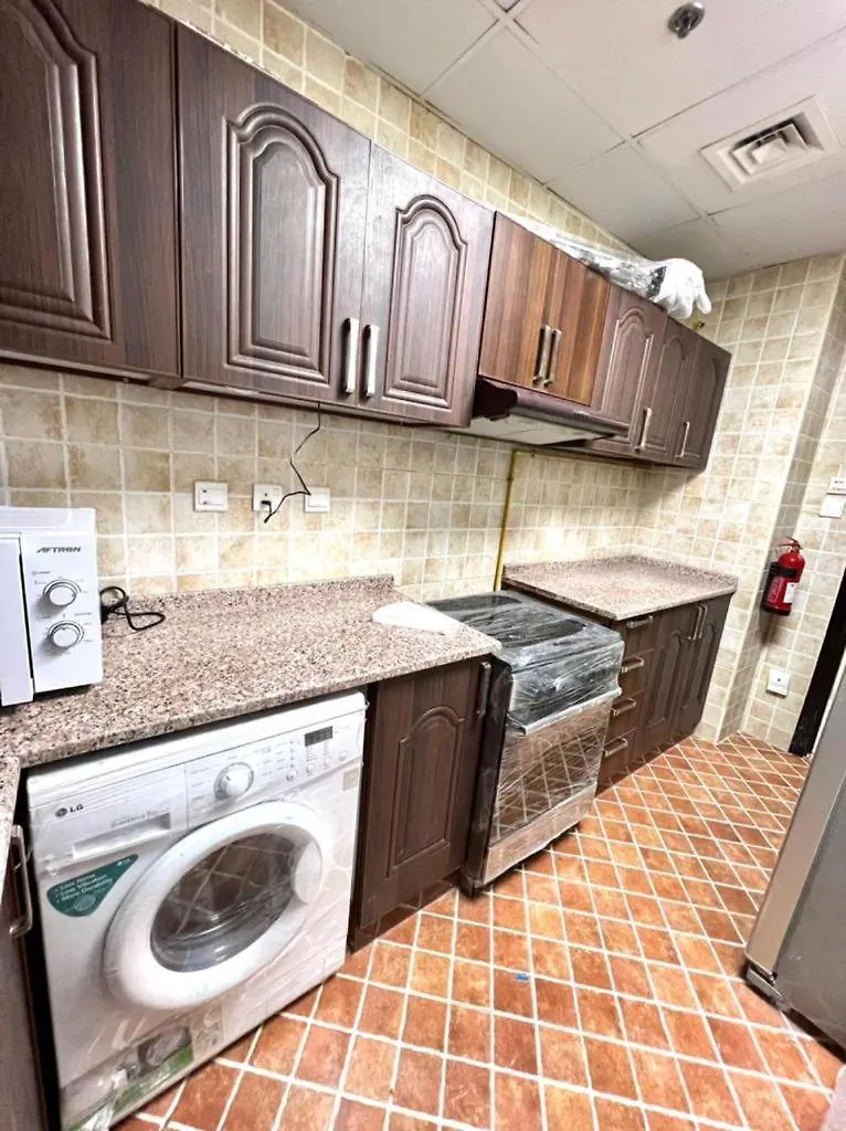 Wonderful Partition Room In Al Barsha 1 Near Metro Dubai 0*,