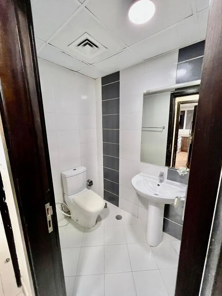Wonderful Partition Room In Al Barsha 1 Near Metro Dubai Homestay